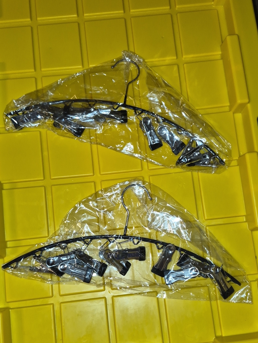 Black Multi-Clip Clothes Hanger with 8 Clips - Pack of 2 Nwt
